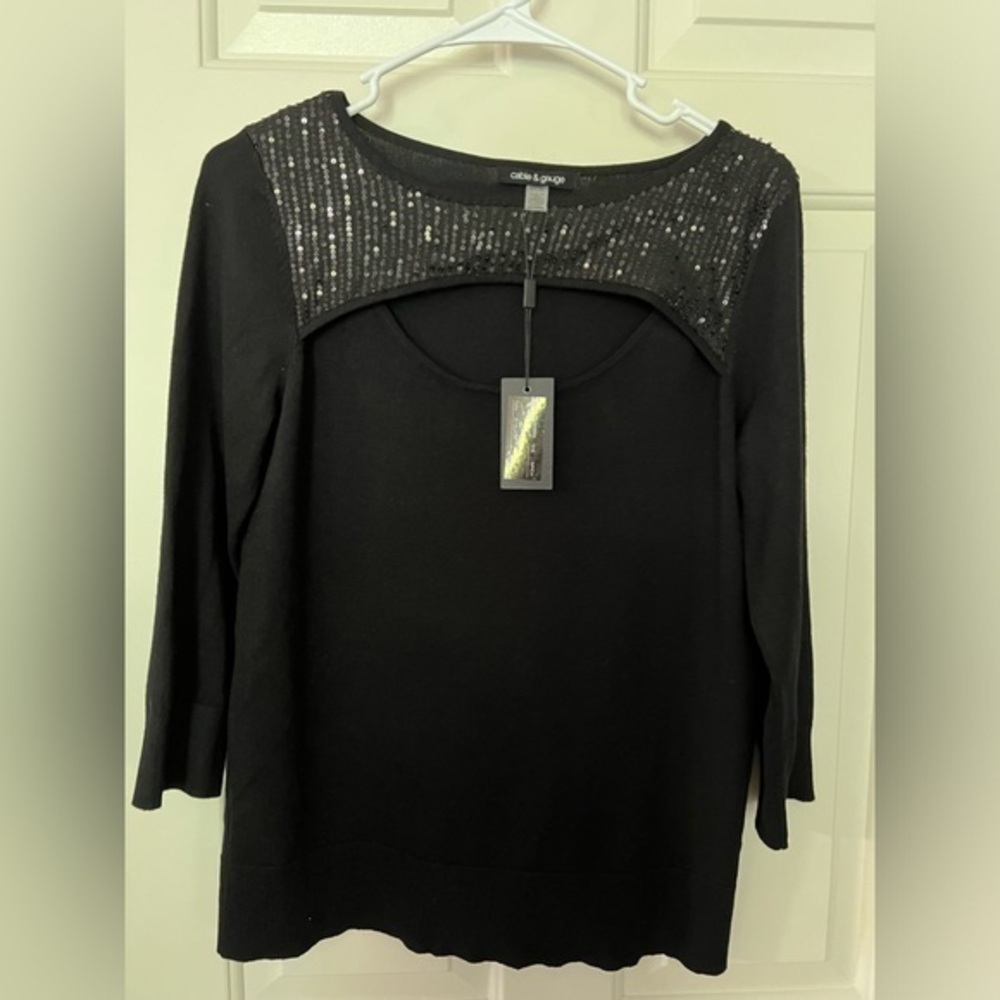 Cable & Gauge sequin neckline detail Black pullover sweater, Small NWT
